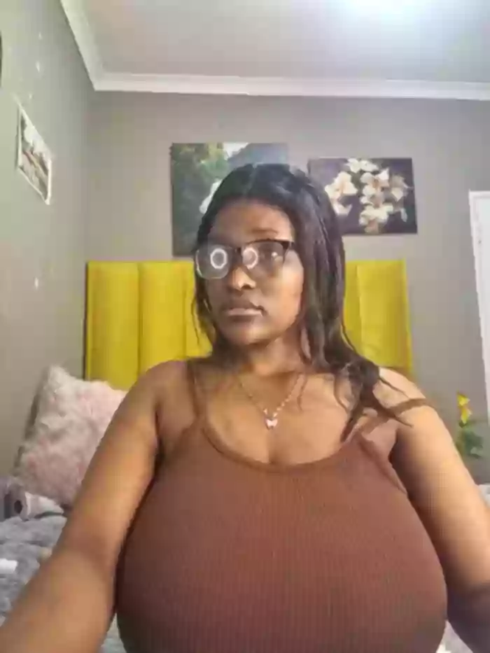 Bustygoddess32