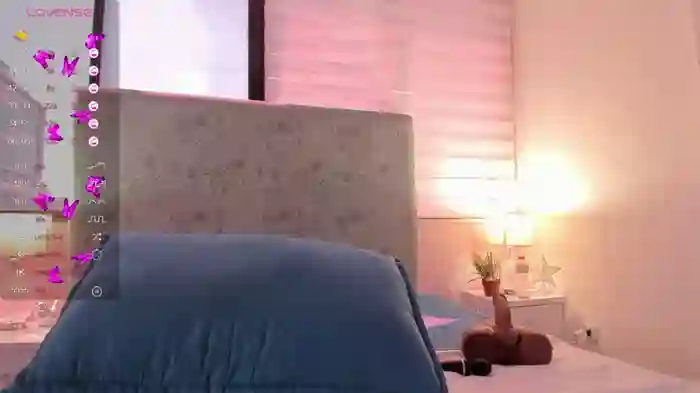 Zoe_kener