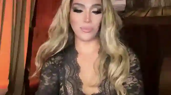 Lo_la_69
