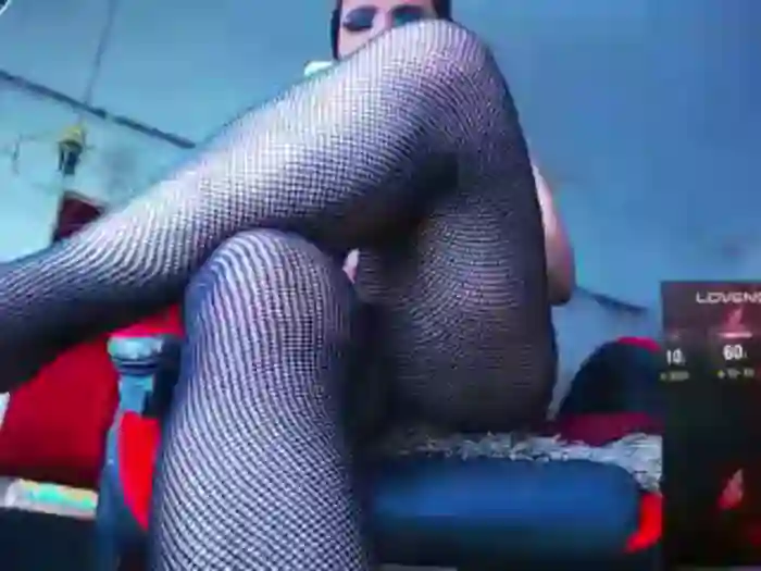 Trixy_star_horney
