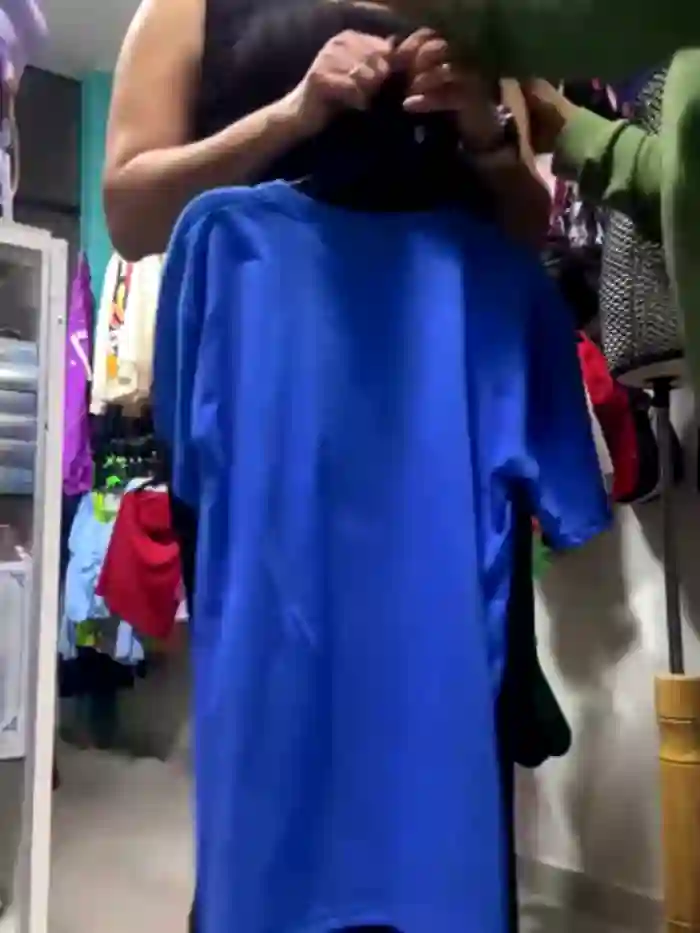 BUSTY-STORE-LAROSALIA1XXX