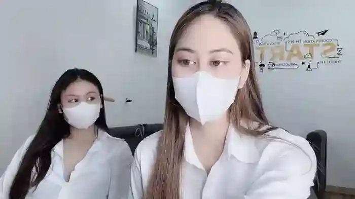 Mono-Stewardesss