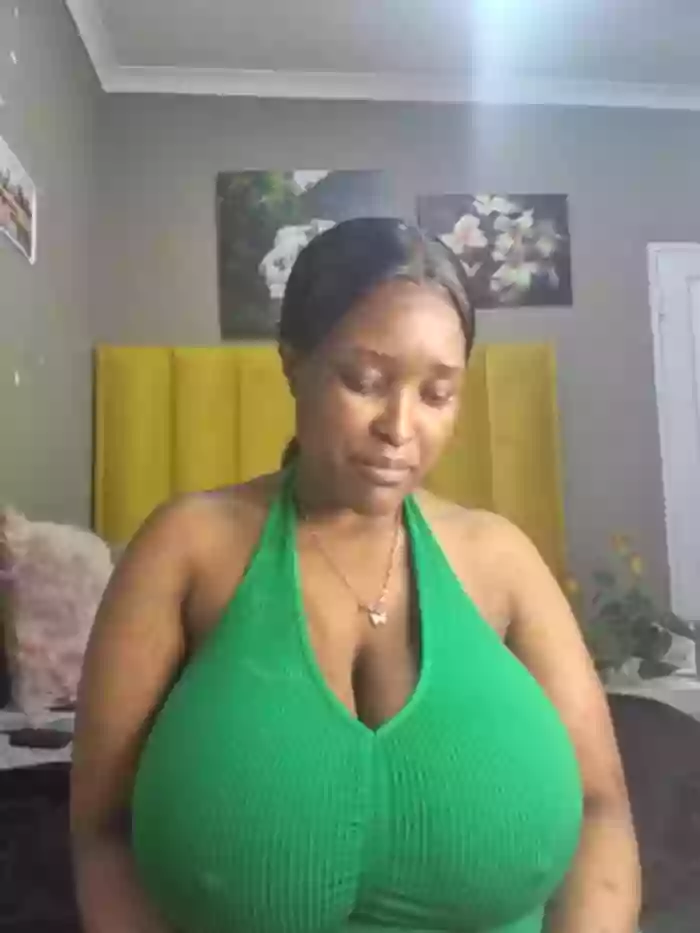 Bustygoddess32