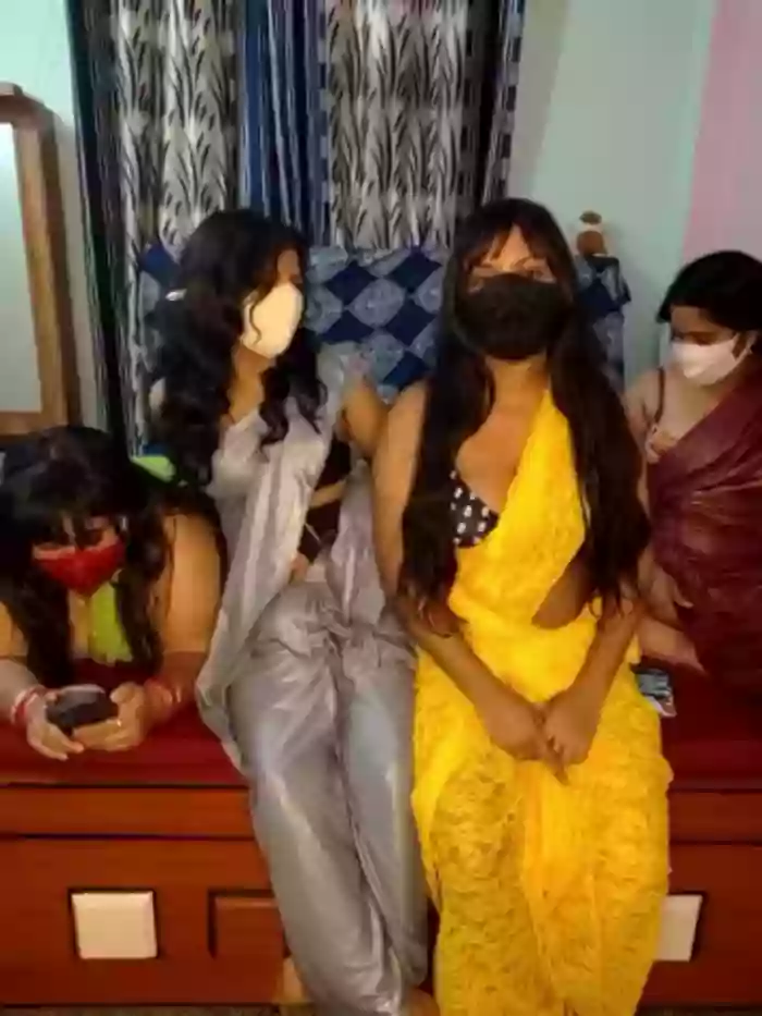 Indian_hotmilfs