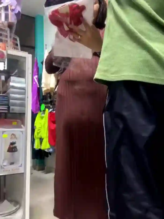 BUSTY-STORE-LAROSALIA1XXX