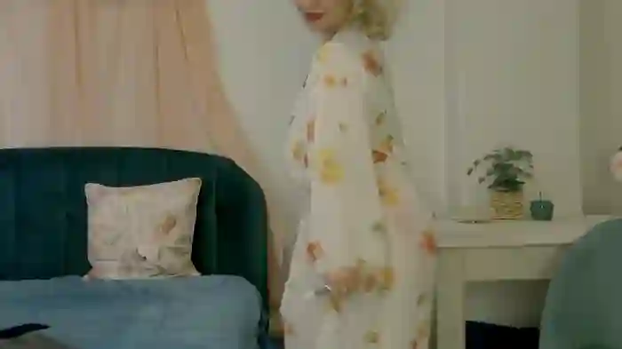 ClassyTinaa