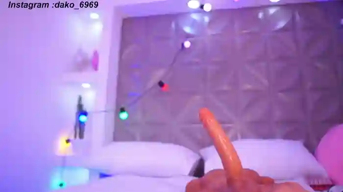 Dakota_Lee