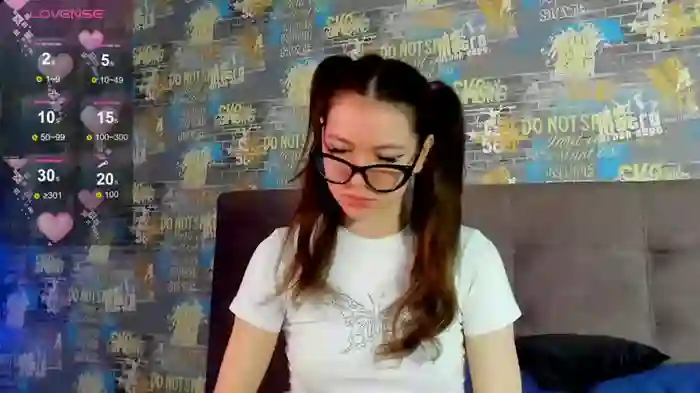 Nicole_Charm