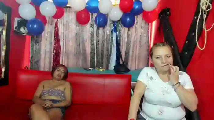 lesbiancuple
