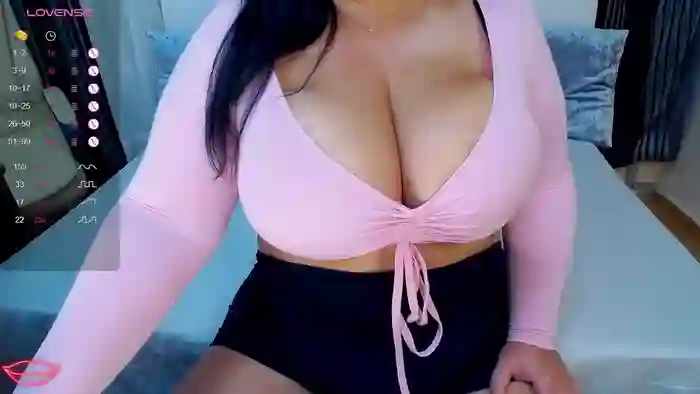 Valeri_wow_Boobs