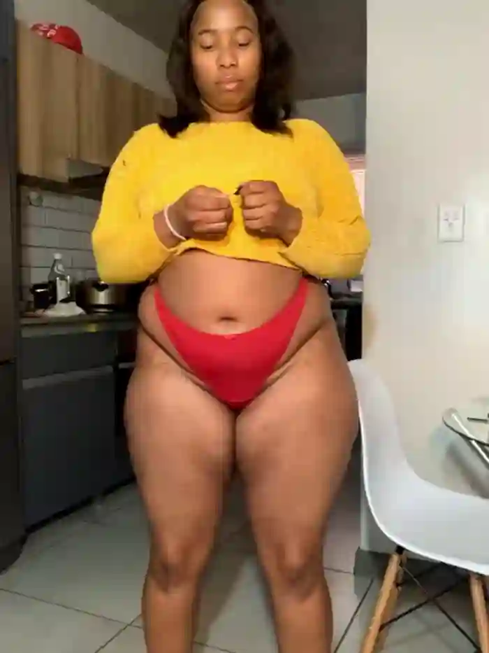 CurvyDesire1