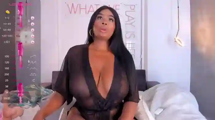 _huge_boobs_ebony