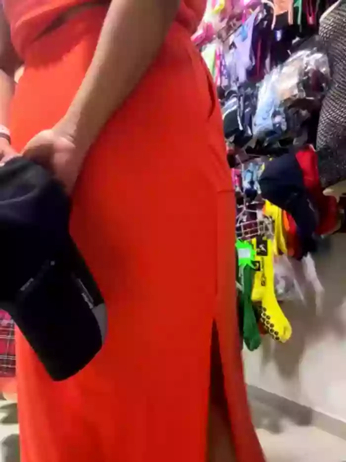 BUSTY-STORE-LAROSALIA1XXX