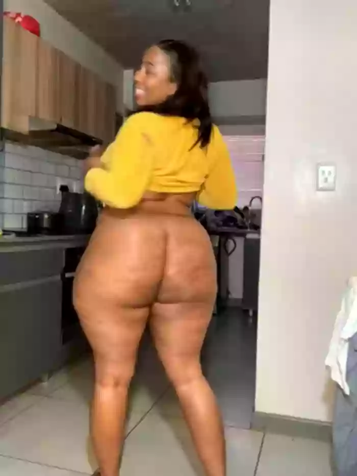 CurvyDesire1