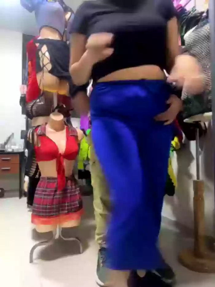 BUSTY-STORE-LAROSALIA1XXX