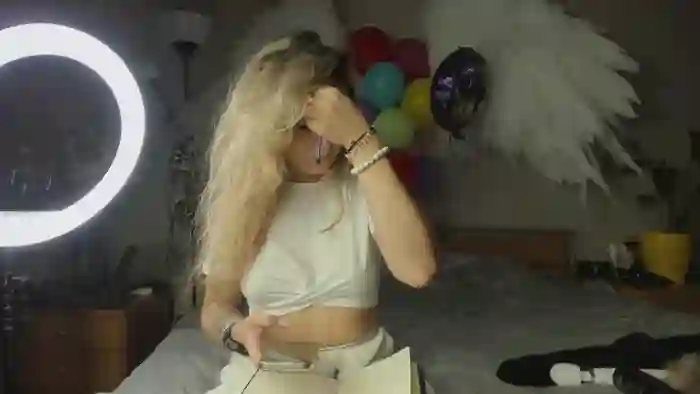 foxy_blond