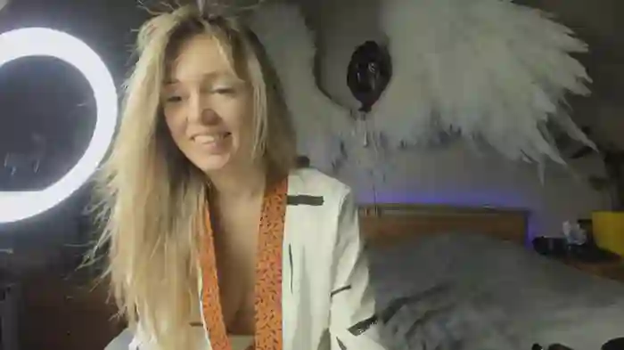 foxy_blond