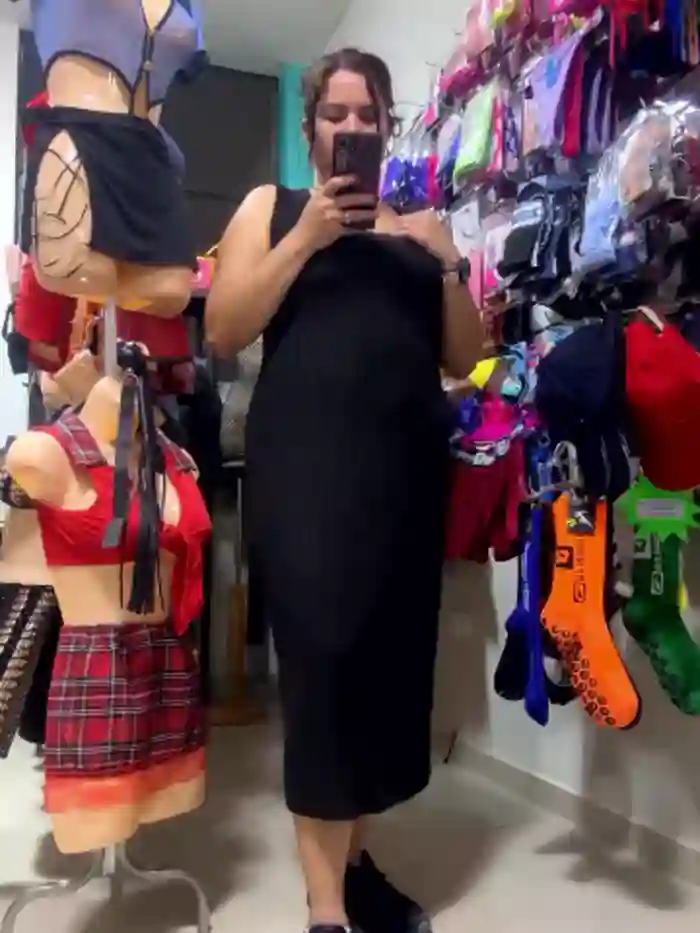 BUSTY-STORE-LAROSALIA1XXX