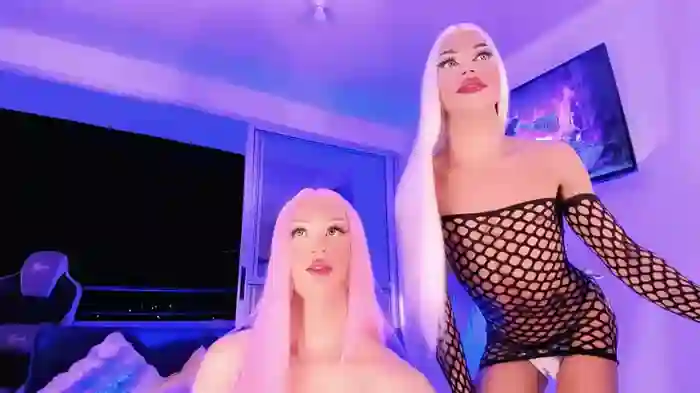 Valentine_And_Gabriela