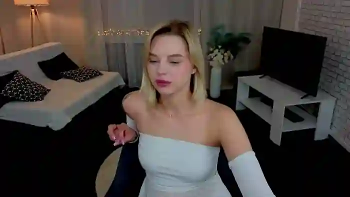 Alicia-Luv
