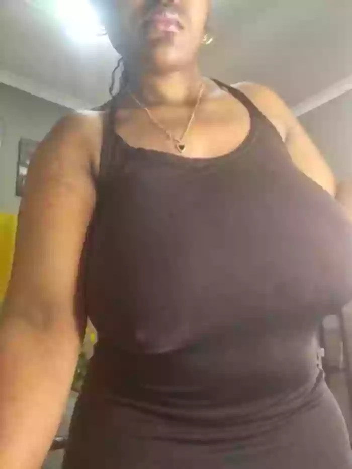 Bustygoddess32