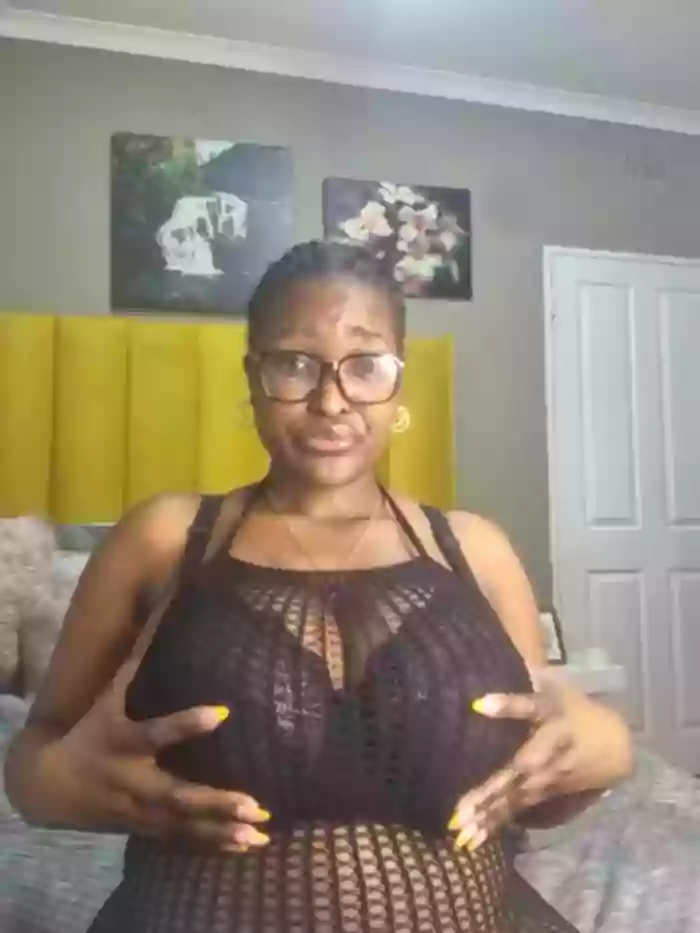 Bustygoddess32
