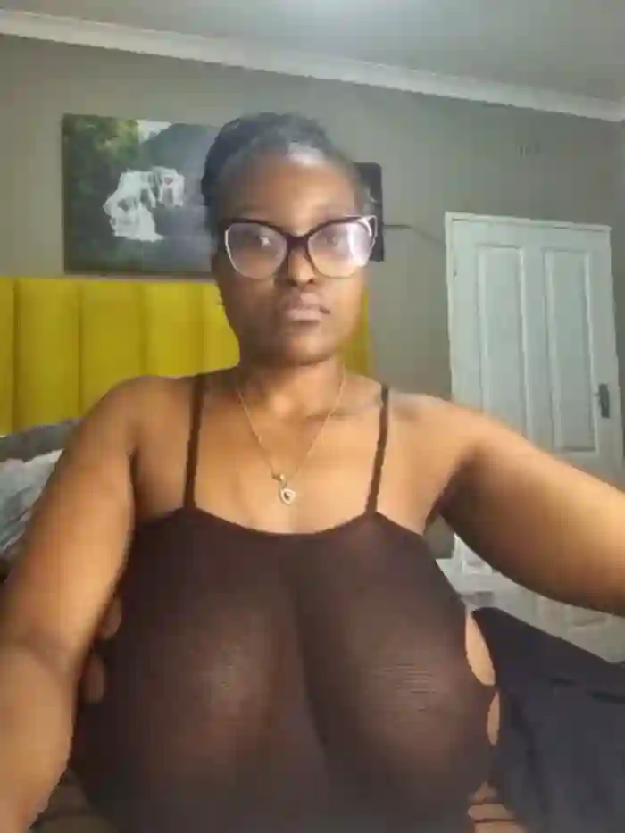 Bustygoddess32