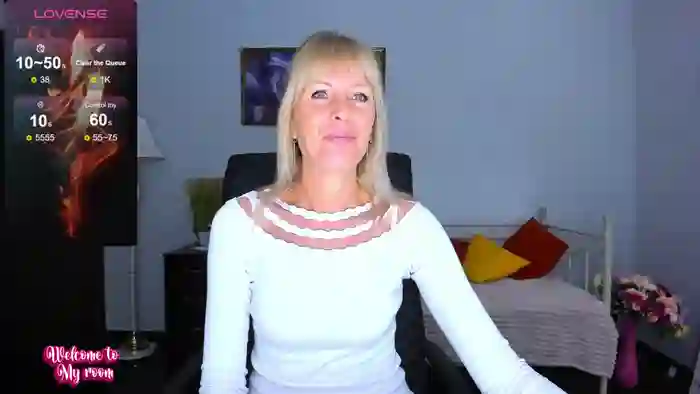 Anita_Tayson