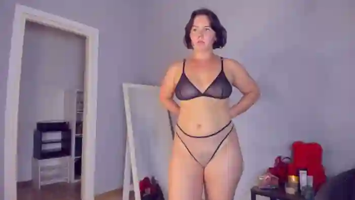 M1ssShyMira