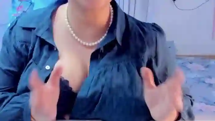 Gulabi_Queen