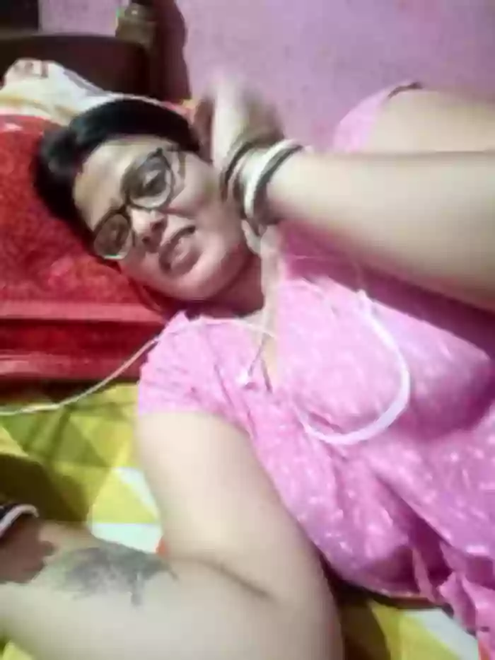 Hot_Pakhi
