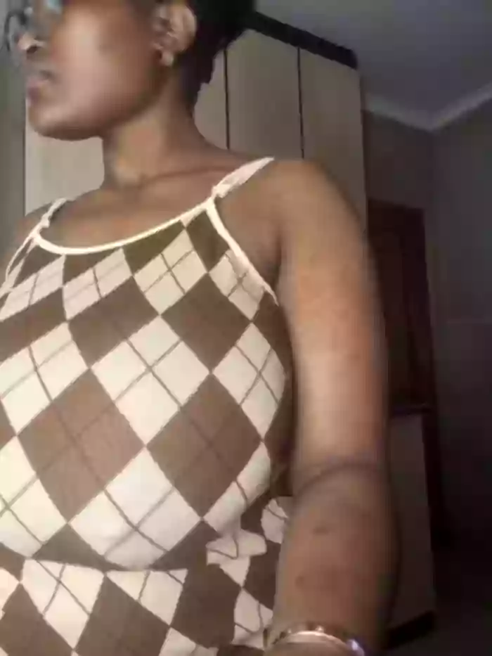 Bustygoddess32