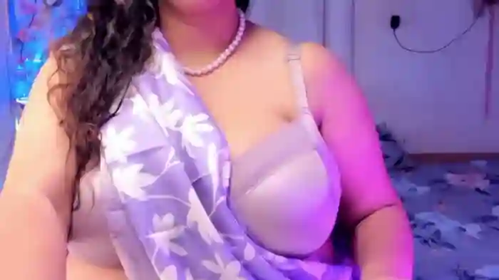 Gulabi_Queen