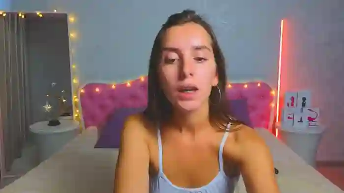 Ariana_Petite