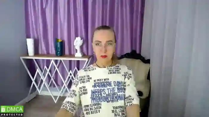 queen_a_n_i