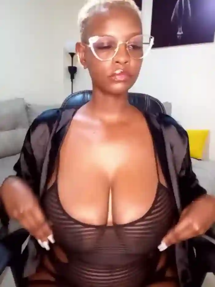 Sexy_panda69