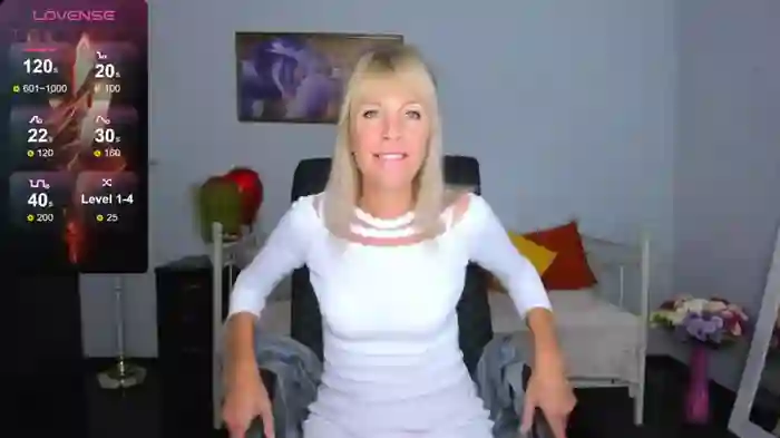 Anita_Tayson