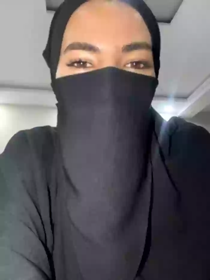 Hijabi_HotGirls