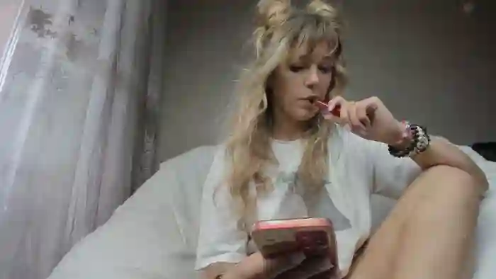 foxy_blond
