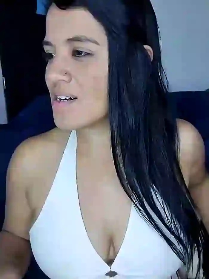 zhayra_rose