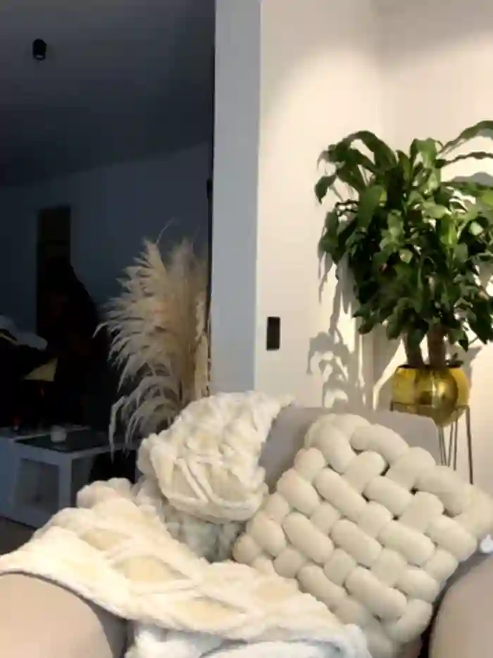 EllaSanz_