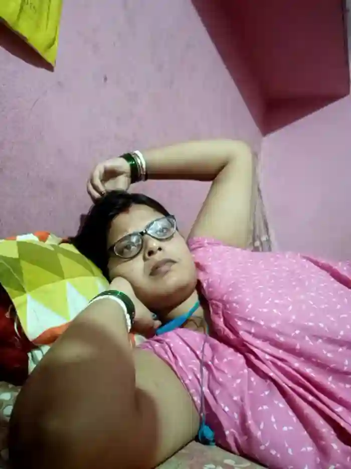 Hot_Pakhi