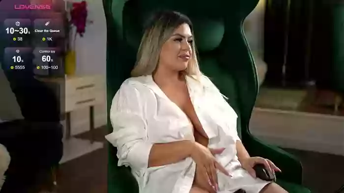 SophieBoobsX