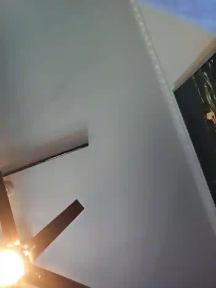 Hornyblond_Bella