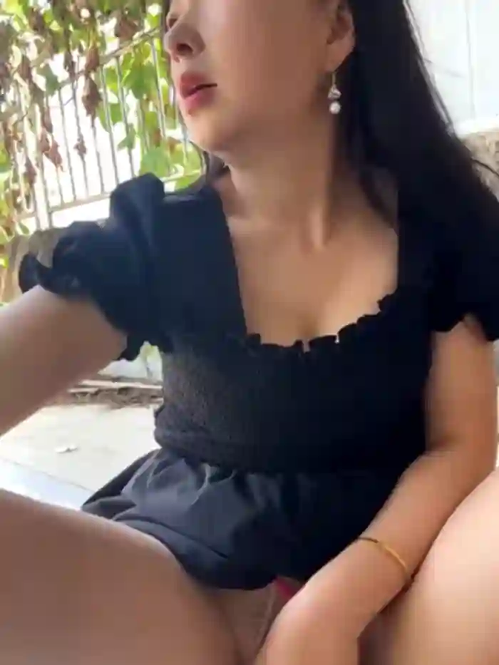 Q-Babyy