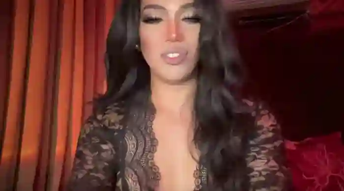 Lo_la_69
