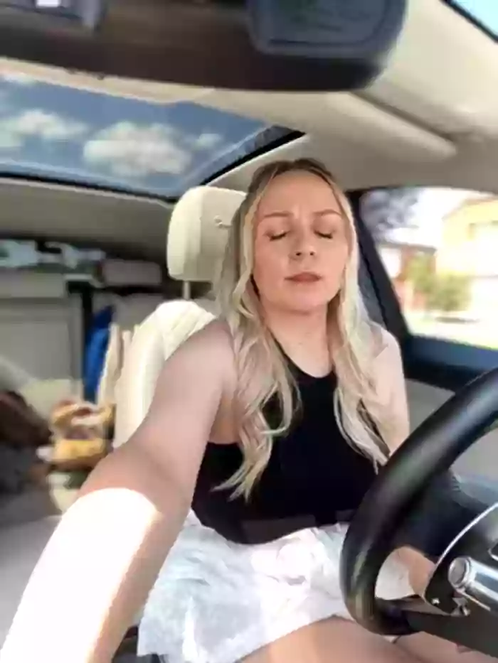 Bondgirl_013