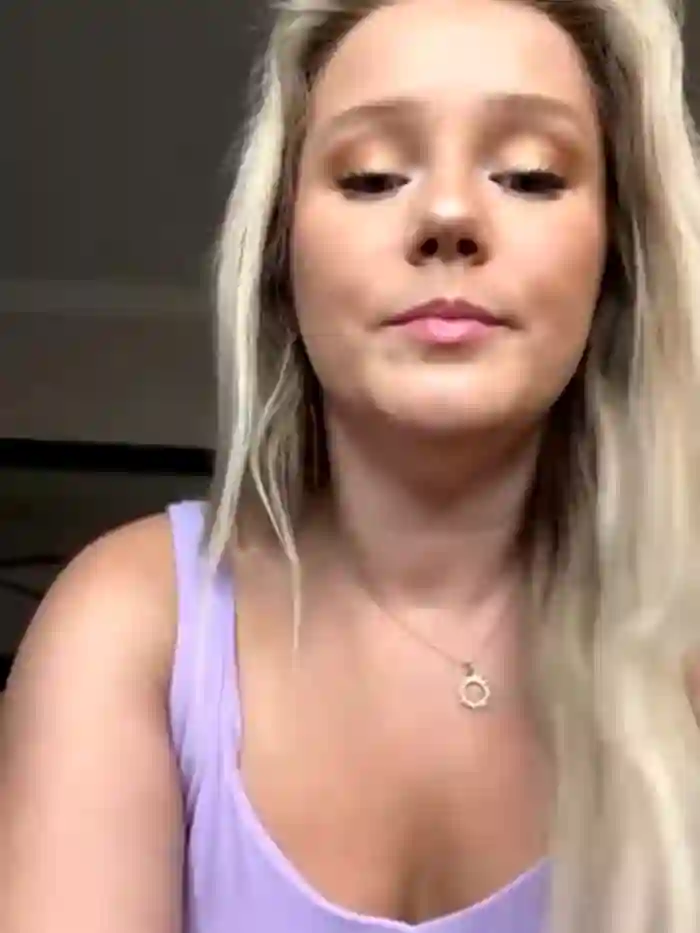 lexi_luv