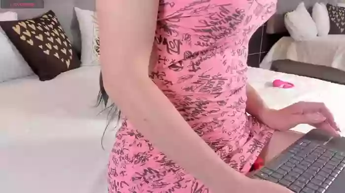 Bella_TS_