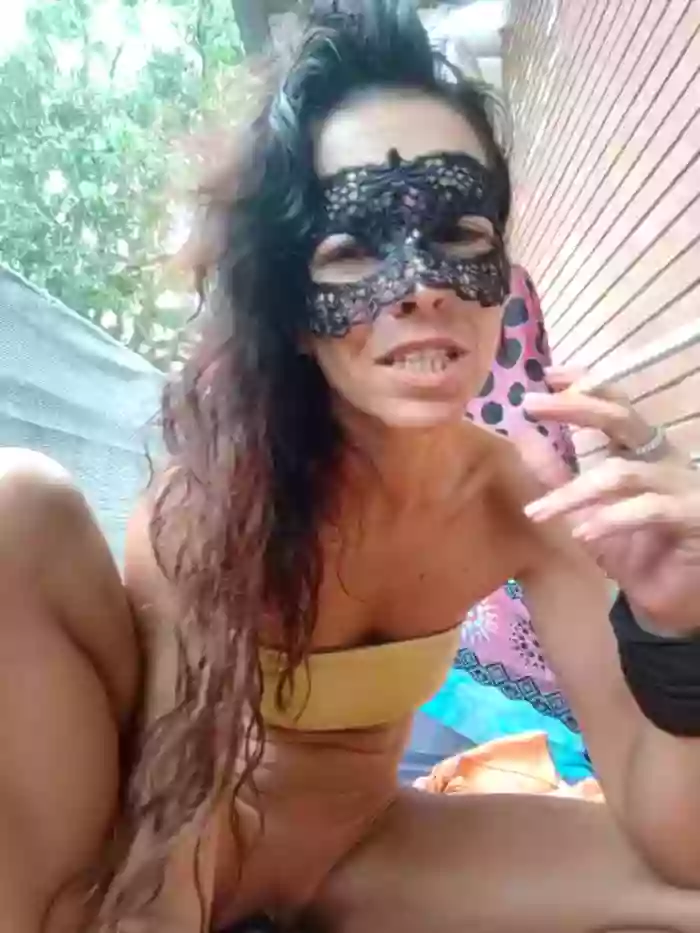 EmySkinny85